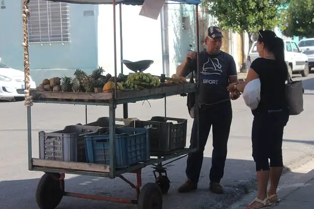 Street seller Cuba