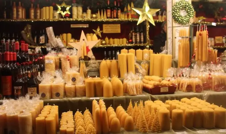 Christmas market bee products - piete de Craciun