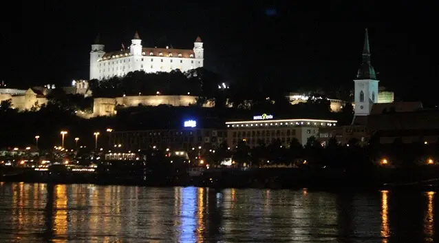castle bratislava view night