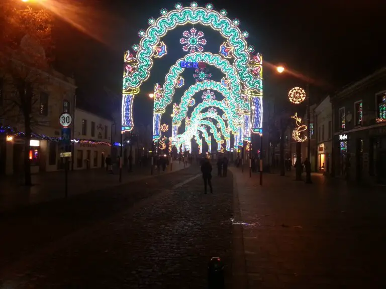 Tunelul de luminițe de Crăciun din Sibiu